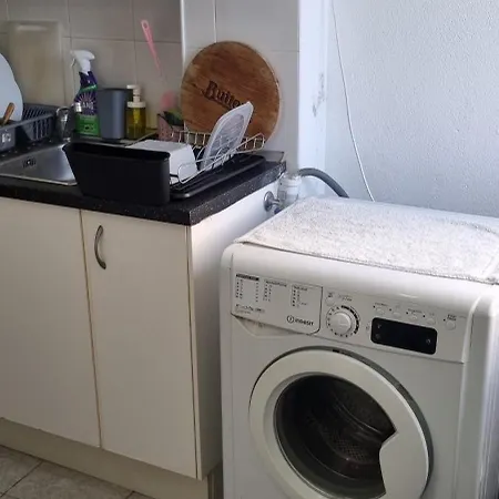 Homestay Nivea Soares Lisbon